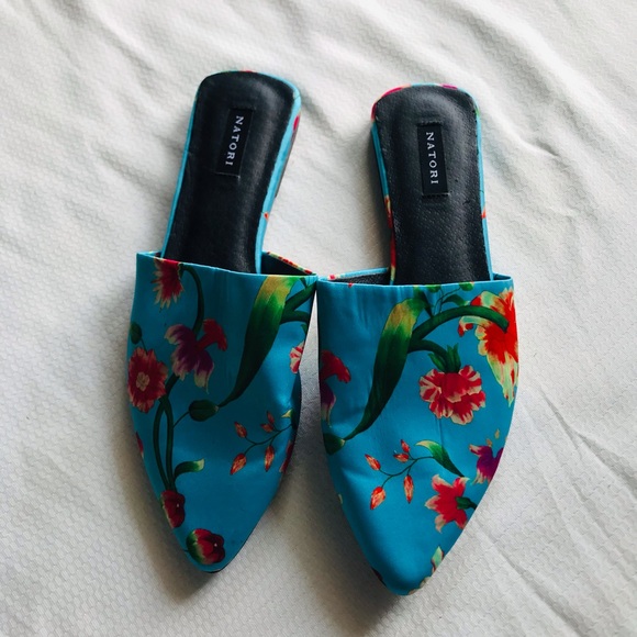 Natori Women's Floral Blue Mules - Picture 3 of 9